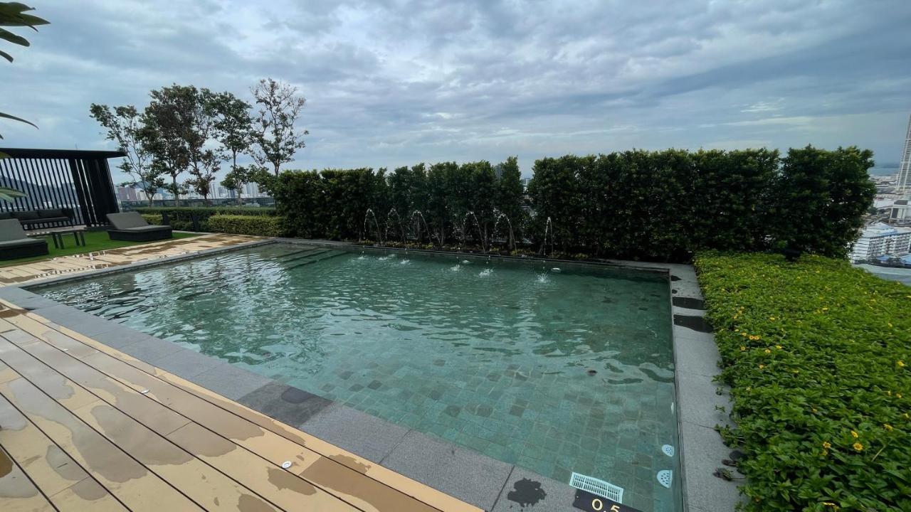 13A Beacon Executive Suites #Rooftoppool #Luxurysuites Georgetown Exterior foto